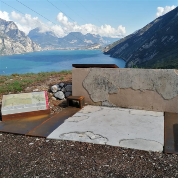 Guided trekking to the trenches of Malcesine